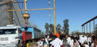 Alumnos de tercer grado de la Escuela Cincuentenario visitaron la planta de la Cooperativa
